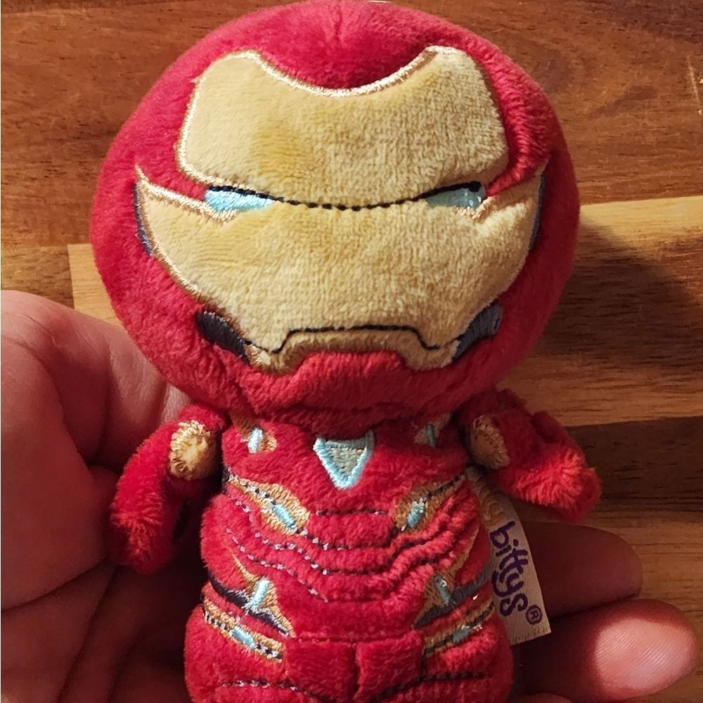 5/$21 ❤️ Itty Bittys Limited Edition Marvel Avengers Infinity War Iron Man